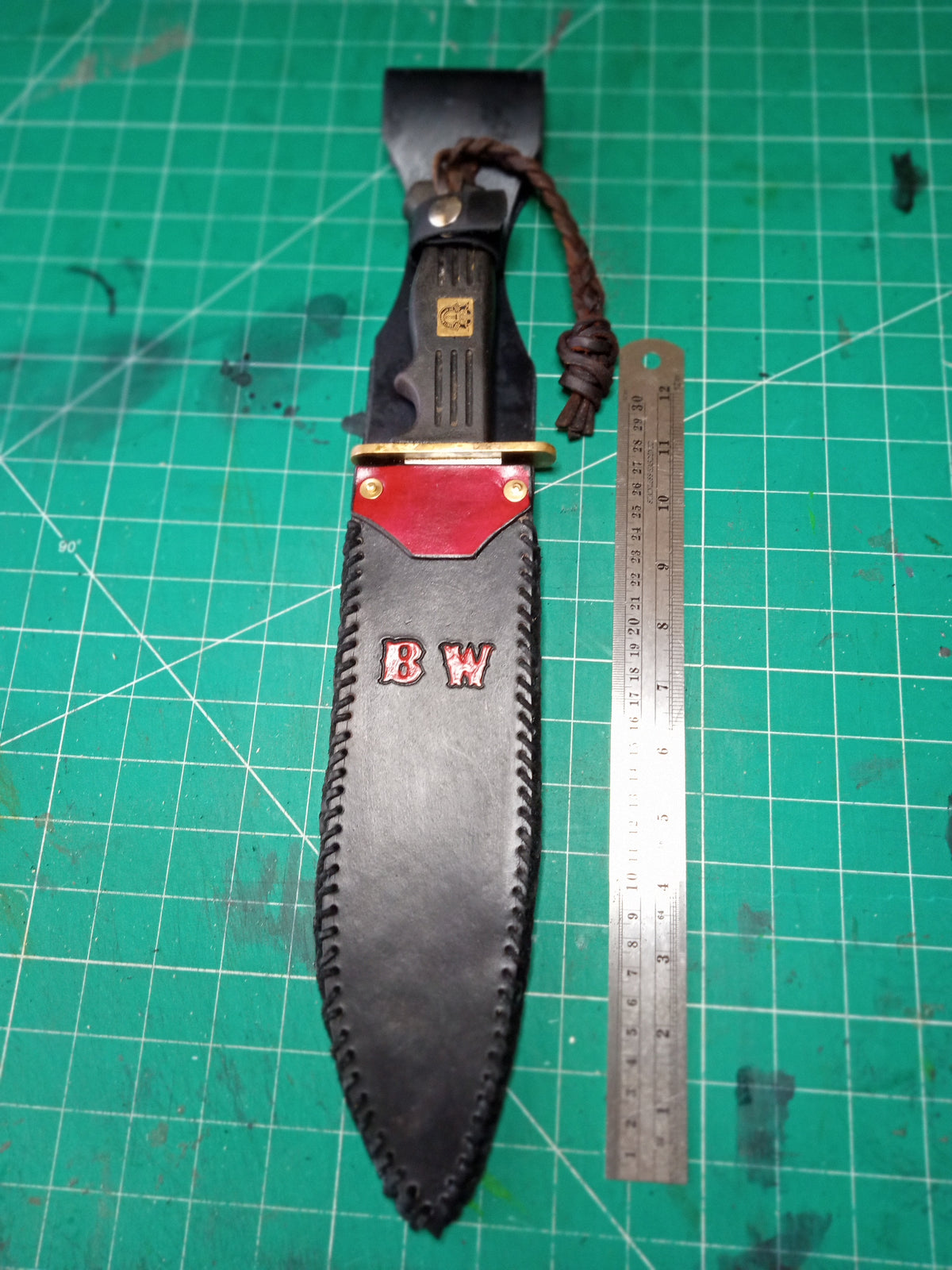 Custom-made knife sheath